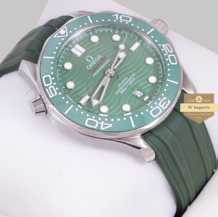 LATEST COLLECTION 300M SILVER CASE WITH GREEN DIAL & BEZEL WITH WITH RUBBER STRAP AUTOMATIC WATCH (OME GA)