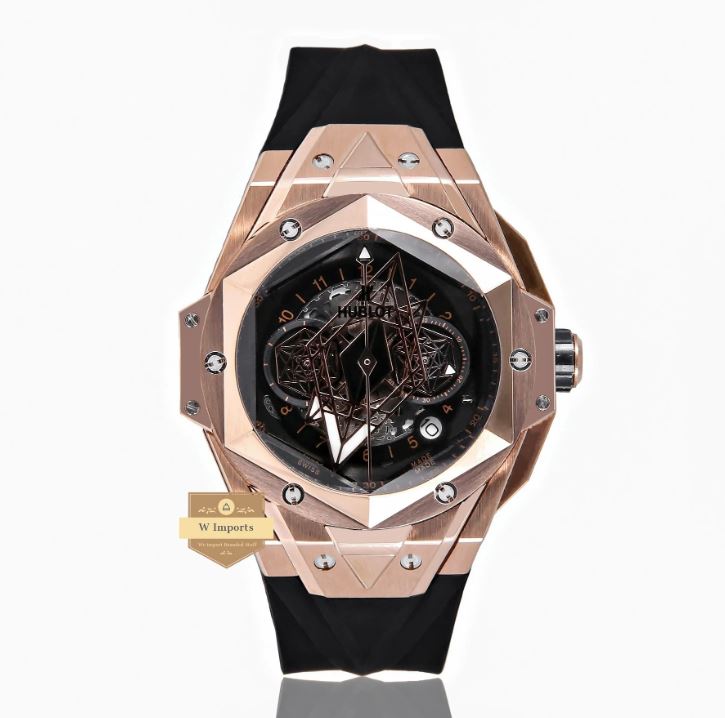 Latest Collection Chronograph Rose Gold Case With Black Rubber Strap Watch (HUB LOT)