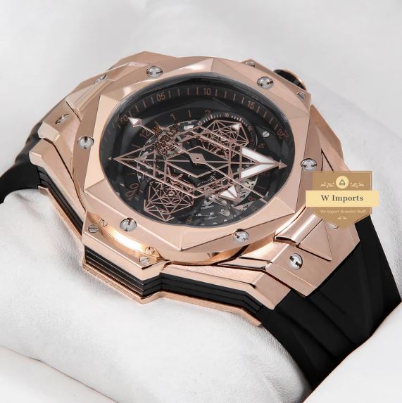 Latest Collection Chronograph Rose Gold Case With Black Rubber Strap Watch (HUB LOT)